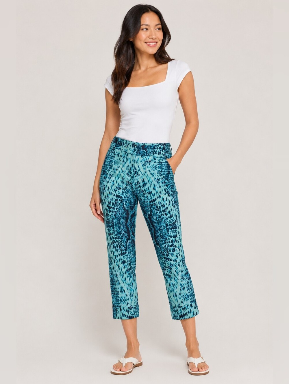 New York & Company The Crosby Street Pant Slim Straight Crop Pants 2 New